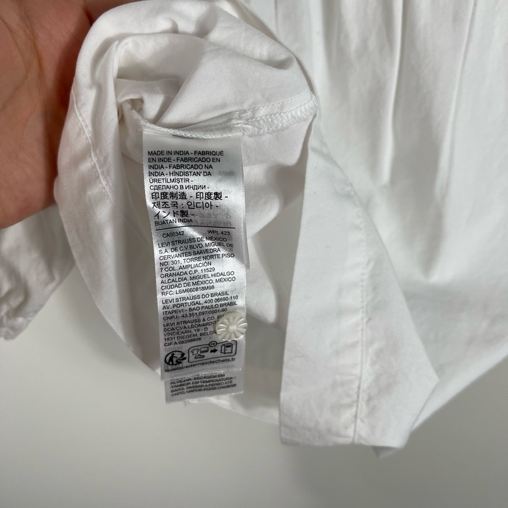 Levi’s Women's Simone Top Elegant White Blouse with Lace Trim and V-Neck NWT - Picture 11 of 15